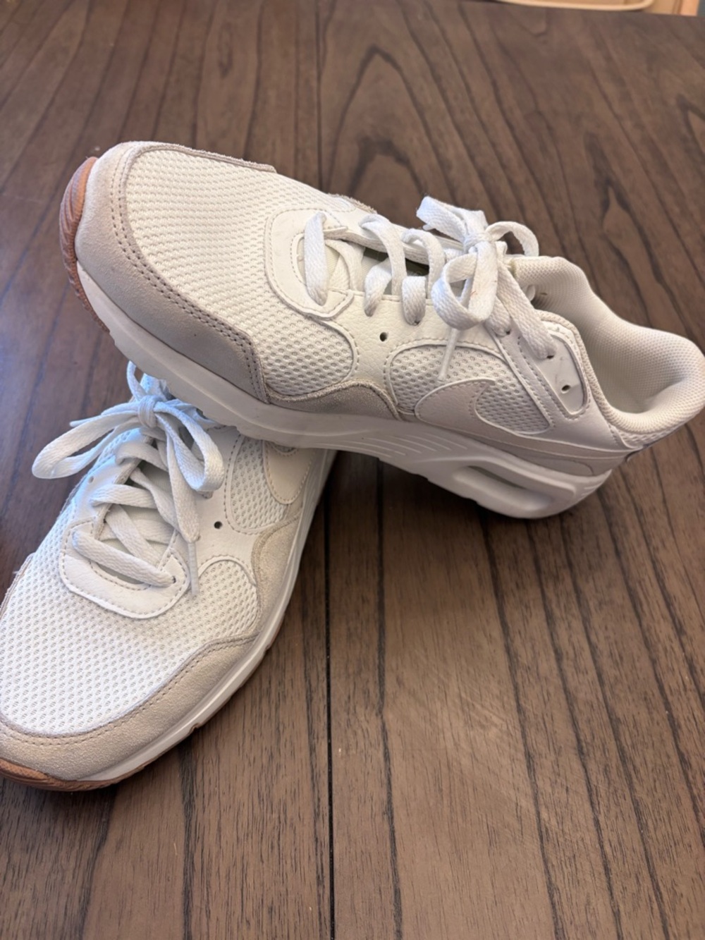 Women’s Nike Air Max 9.5 White